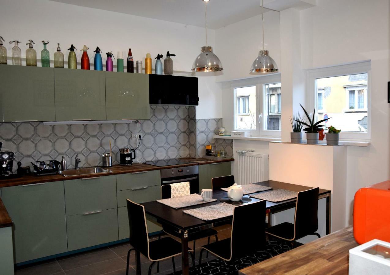 Bleak House - Bauhaus Home In Greener Budapest Extérieur photo
