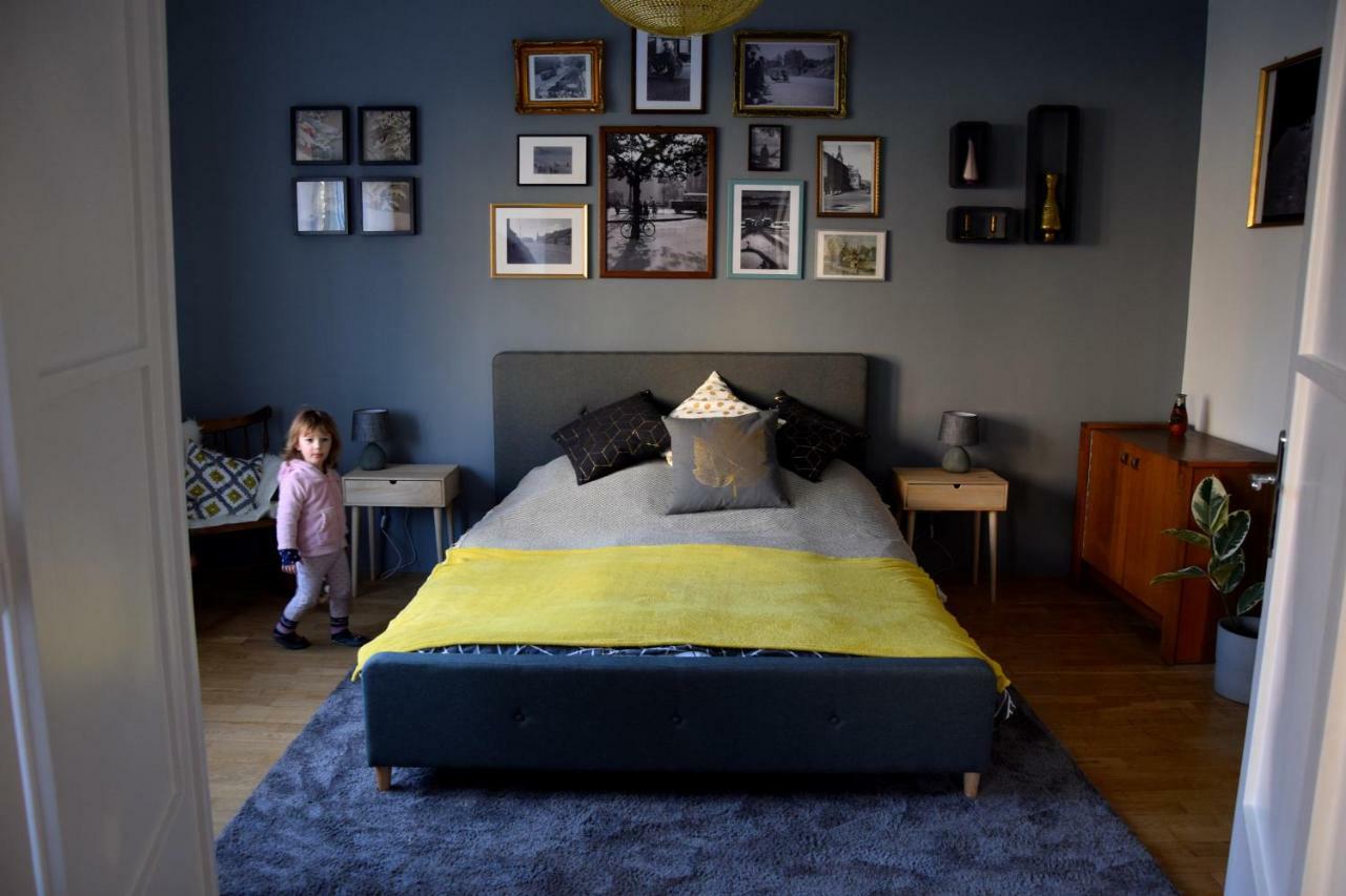 Bleak House - Bauhaus Home In Greener Budapest Extérieur photo